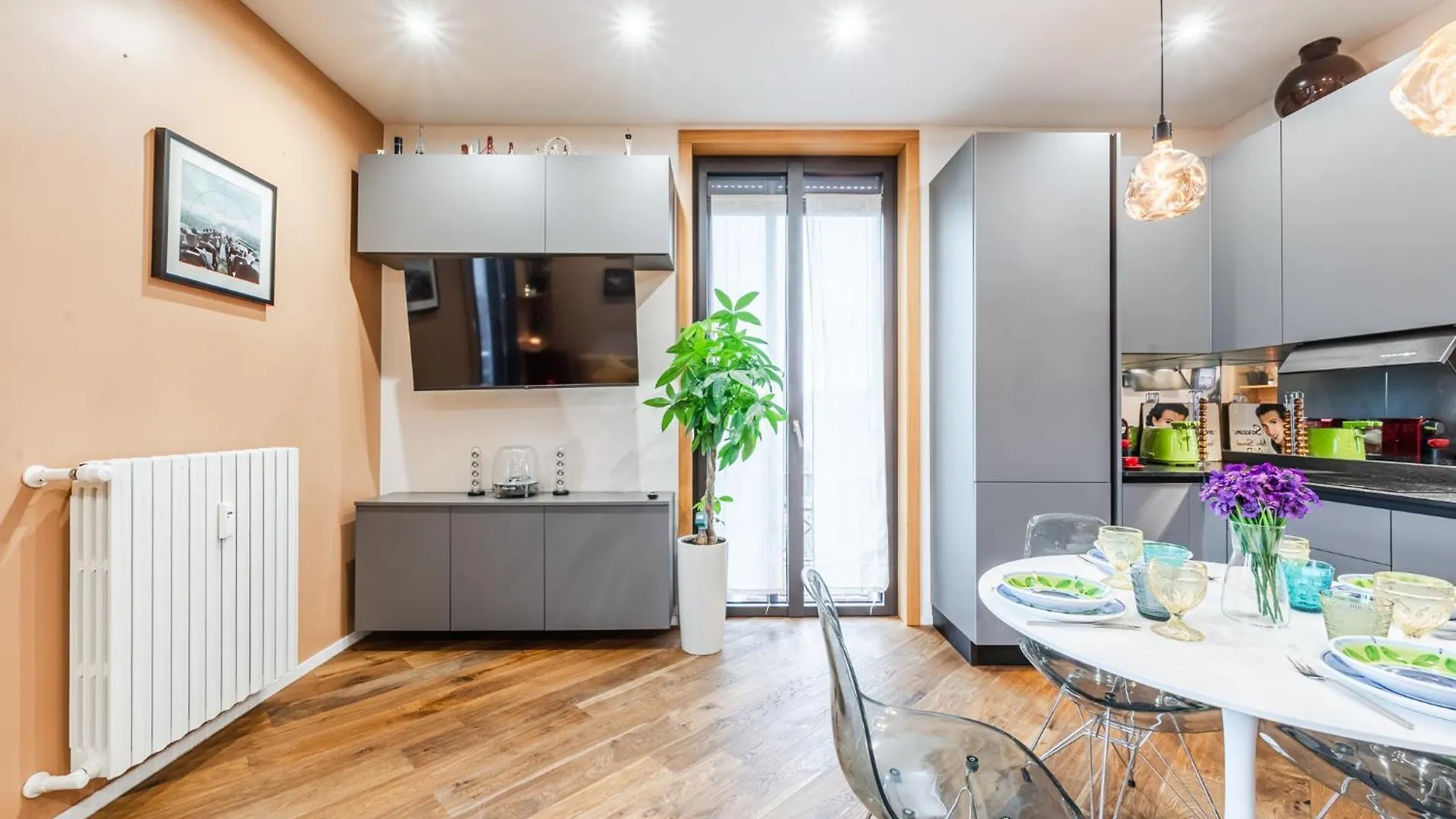 The Visionary Home - Navigli Area Milaan 0*,  Italië